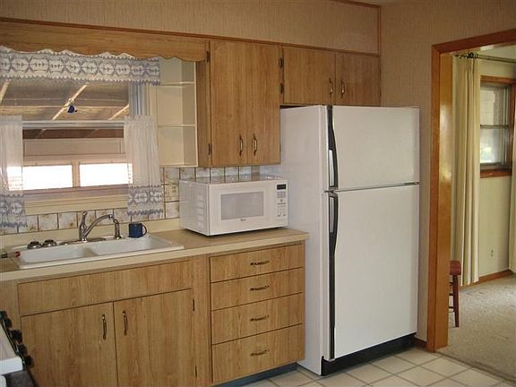 4th image of 1307 Lindsey Ave