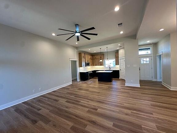 5th image of 3605 Clearview Dr