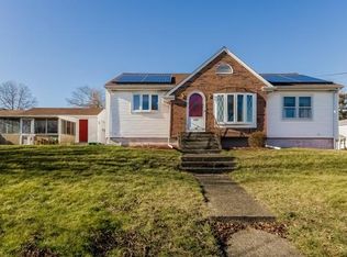 2191 Riverside Ave, Somerset, MA 02726