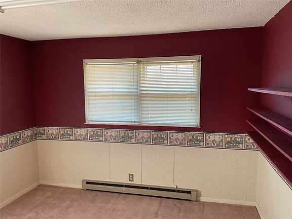 5th image of 142 S Abbott Rd