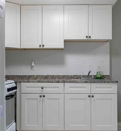 5th image of 1823 SW 22nd St #B