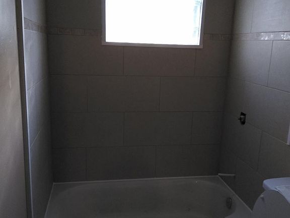 3rd image of 8521 Barnett Ave