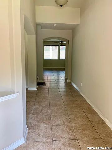 4 bed, 3.5 bath, 2467 sqft, $3,150 — Photo 2