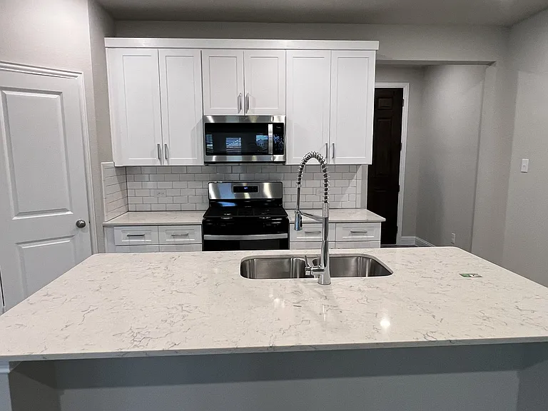 729 Fencerow Trl — Photo 6
