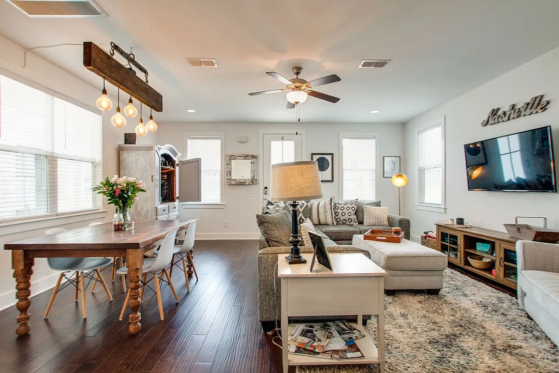 2 bed, 2.5 bath, 1538 sqft, $2,400 — Photo 4