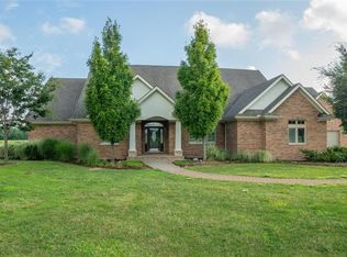 2592 Peebles Rd, Troy, OH 45373