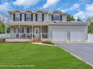 121 Jefferson Dr, Brick, NJ 08724