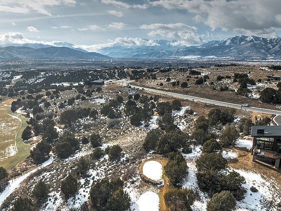 4th image of 2772 E Boulder Top Loop