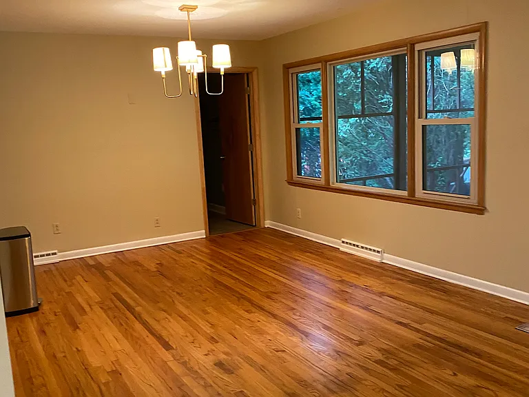 1318 Park Ln — Photo 10