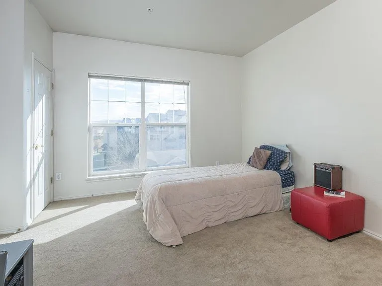 900 Bitner Rd #B34 — Photo 6