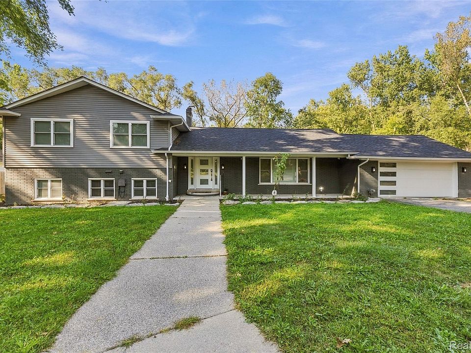 15879 Millar Rd, photo 2