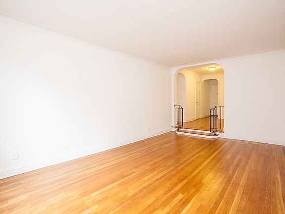 3rd image of 305 W 52nd St APT 5L