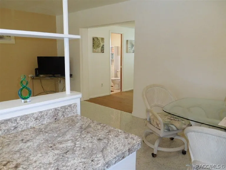 3515 S Fitch Ave — Photo 8