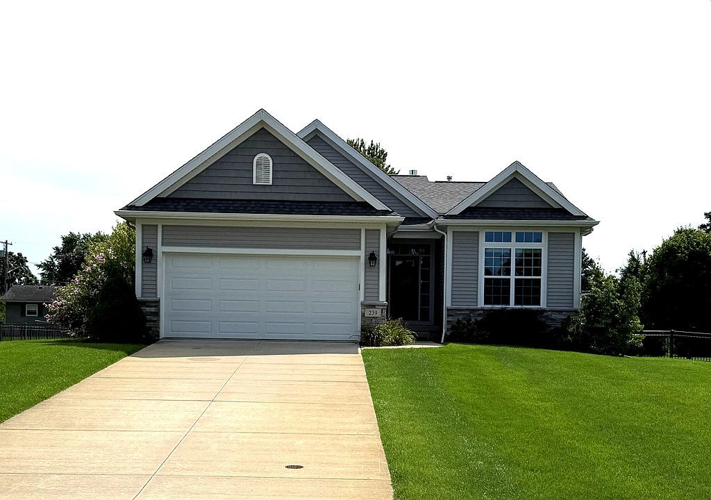 239 Louis Ct - Property Image