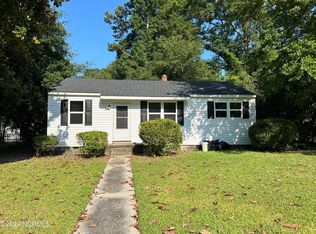 602 New River Dr, Jacksonville, NC 28540