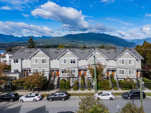 7198 Barnet Rd #18, Burnaby, BC V5A 1C9
