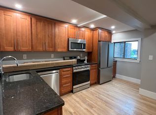 509 E 5th St #2R, Boston, MA 02127