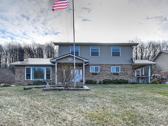 3rd image of 143 Fordtown Rd