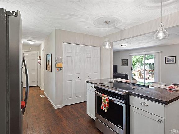 3rd image of 2680 Bahns Dr