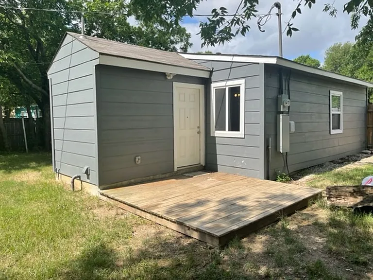 2804 Cedar Park Blvd — Photo 9