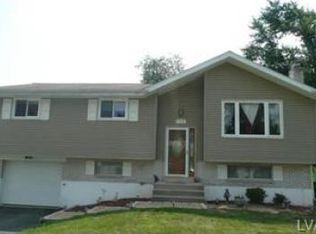 1230 Avocet Dr, Breinigsville, PA 18031
