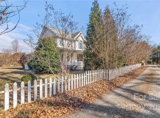 72 John Allman Ln, Sylva, NC 28779