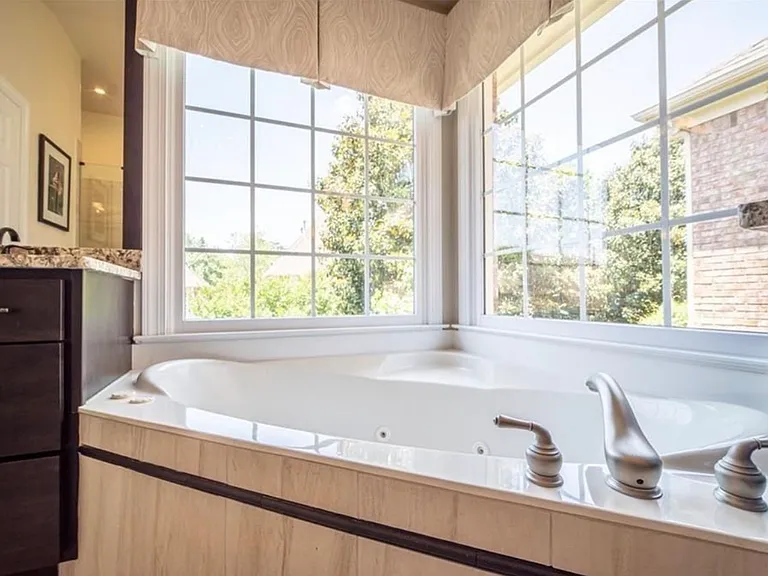 415 Wembley Cir — Photo 20