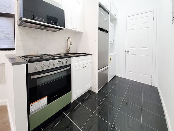 3rd image of 109 Eldridge St #15A