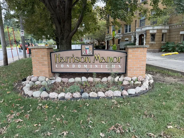 2504 Harrison St Unit D1, Davenport, IA 52803
