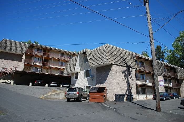 1st image of 825 N Grand Ave APT 7