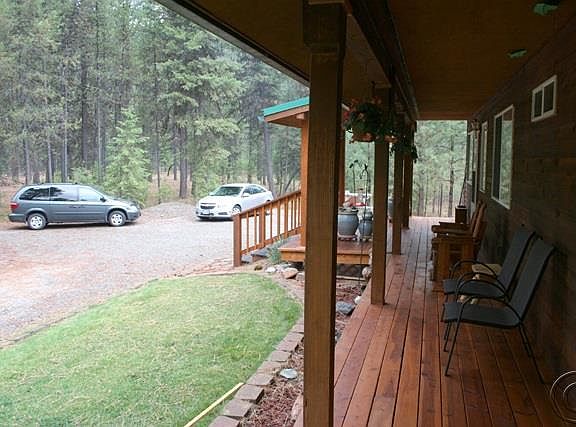 2nd image of 18 Wapiti Point Dr