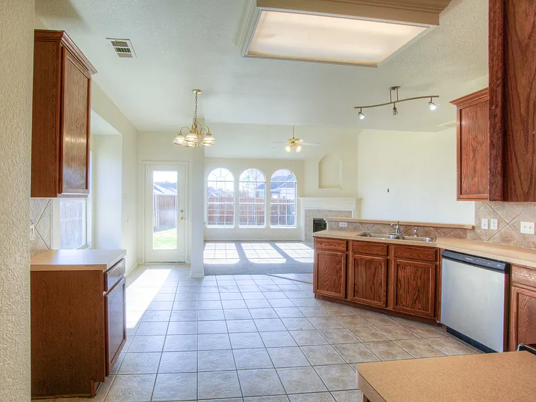 5441 Mohawk Ct — Photo 8