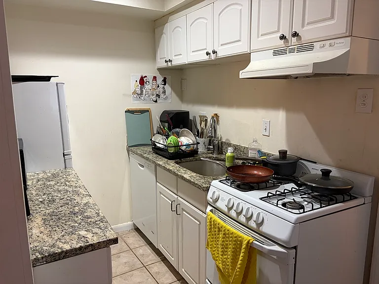 67 Park Dr #1 — Photo 3