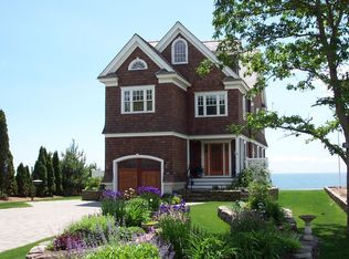 43 Middle Beach Rd W, Madison, CT 06443