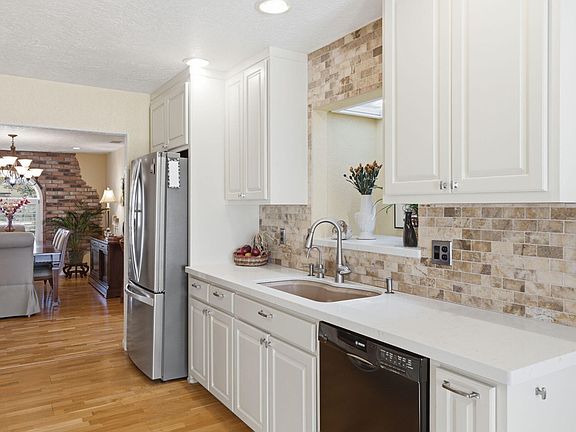 4th image of 814 Oveja Ct SE