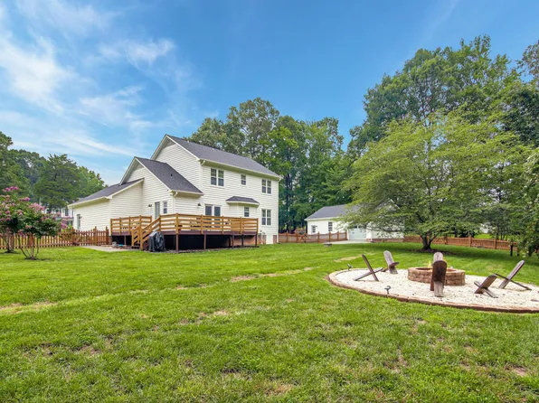 25 Blazing Star Ln, Bahama, NC 27503