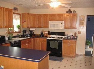 10314 Robertson Dr, Girard, PA 16417