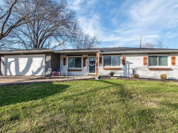 1842 W 27th Ter, Lawrence, KS 66046
