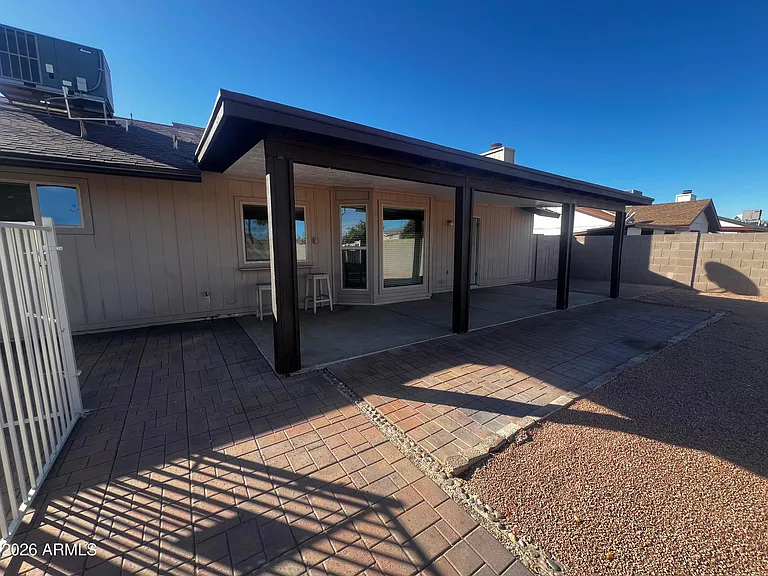 1550 W Knowles Ave — Photo 13