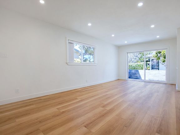 2nd image of 1827 10th St APT 1