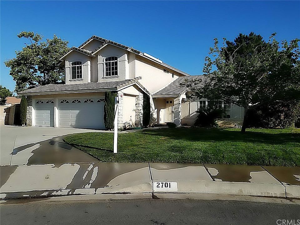 2nd image of 2701 W Dawnview Dr