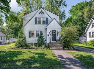 24 Pinevale Ave, Reading, MA 01867