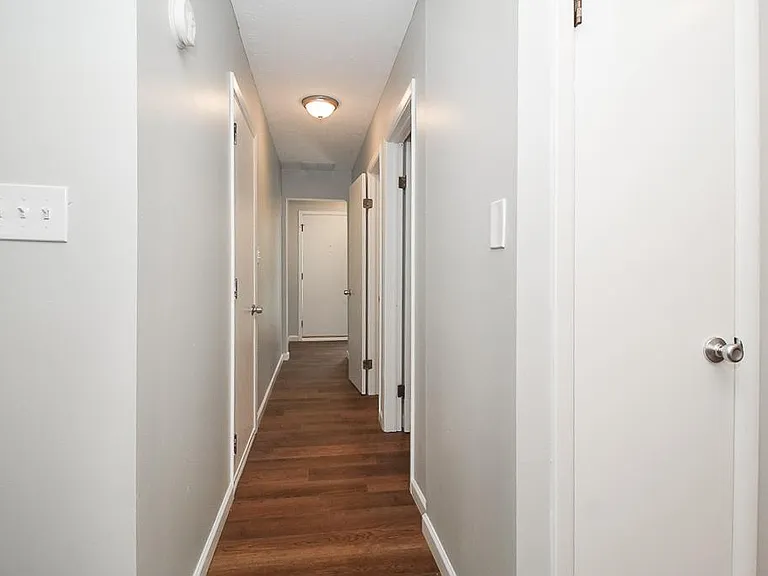 1701 Glenwood Dr — Photo 9