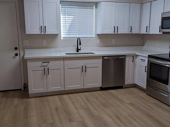 3rd image of 3409 W TANGERINE Lane