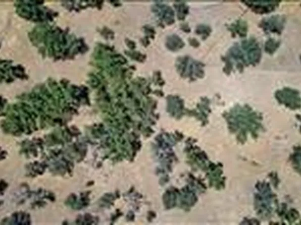 24590 Deertrail Dr, Tehachapi, CA 93561