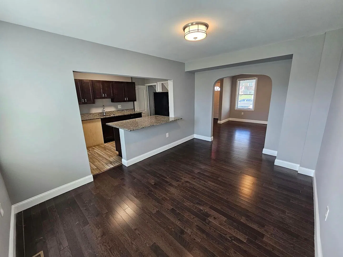 3 Bedroom townhouse in Belair Edison — Photo 1