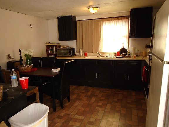 4th image of 211 Elaine Dr