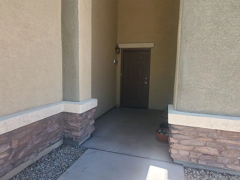 6868 Sky Pointe Dr #2008 — Photo 37