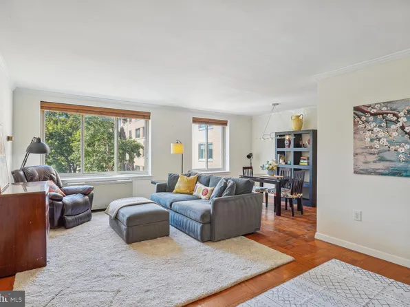 3000 Spout Run Pkwy APT D304, Arlington, VA 22201