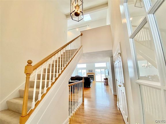 4th image of 270 Oarlock Cir
